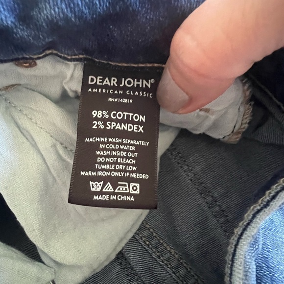 DEAR JOHN AVA ROLL UP STRETCH DENIM SHORTS SZ 25 DISTRESSING 5pk - Picture 3 of 7